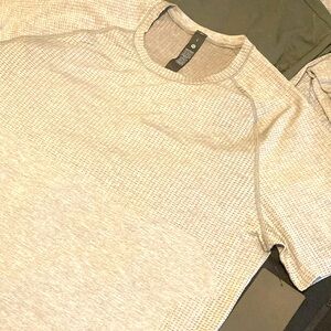 Gray shirt sweat, repellent